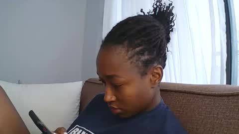 Snapshot of pinkaura_ chatting on January 2026 08:05:02 AM PinkyAura online show from January 2026 08:05:02 AM