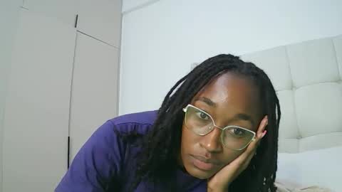 Snapshot of pinkaura_ chatting on February 2026 10:50:02 PM PinkyAura online show from February 2026 10:50:02 PM