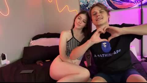 18 couple - come chat  online show from July 2026 01:30:02 AM