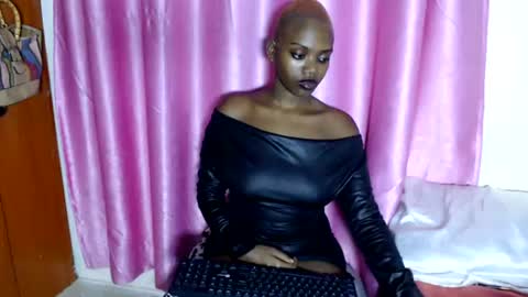 pinkdomina01 online show from June 2026 09:17:02 PM