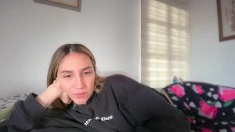 Pinkilola online show from May 2026 04:35:02 PM