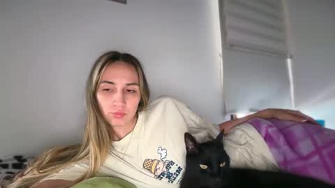 Pinkilola online show from May 2026 01:38:02 PM