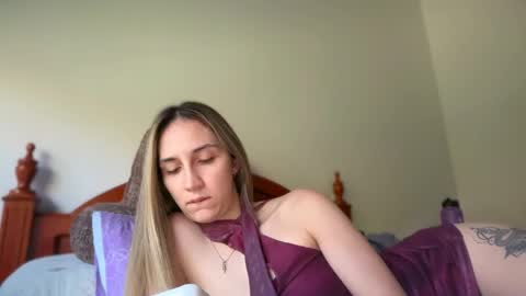 Pinkilola online show from May 2026 04:47:02 PM