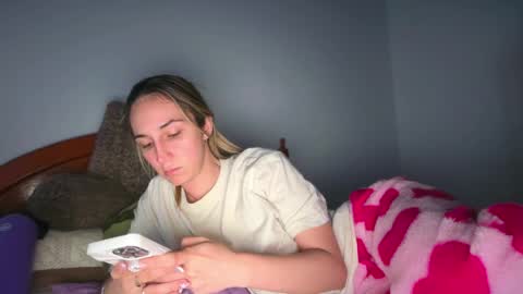 Pinkilola online show from May 2026 08:36:02 PM