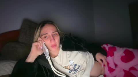 Pinkilola online show from May 2026 02:07:01 AM