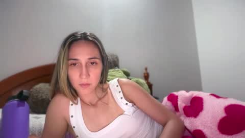 Pinkilola online show from May 2026 03:02:02 AM