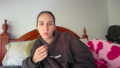 Pinkilola online show from May 2026 04:49:02 PM