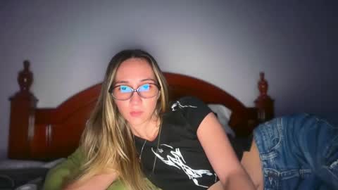 Pinkilola online show from June 2026 01:28:02 AM