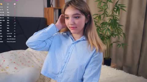 Snapshot of pinkncrazy chatting on March 2025 03:13:02 AM HERES ALICE WELCOME EVERYONE LOVENSE DOMI REACT TO YOUR TIPS LETS MAKE A GREAT SHOW TOGETHER online show from March 2025 03:13:02 AM