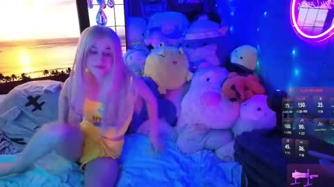 Snapshot of pinkocean3 chatting on October 2025 10:29:02 PM Gwenie online show from October 2025 10:29:02 PM