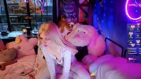 Snapshot of pinkocean3 chatting on November 2025 07:16:02 PM Gwenie online show from November 2025 07:16:02 PM