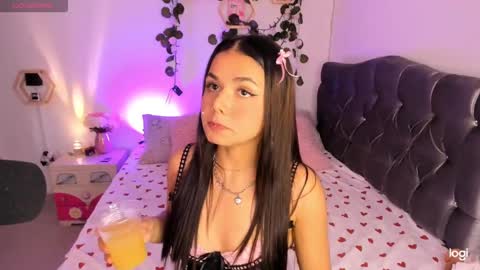 Snapshot of pinkpantherr_ chatting on December 2024 07:18:02 PM Sarah .. online show from December 2024 07:18:02 PM