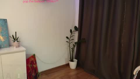 Snapshot of pinkperlita chatting on February 2025 09:37:01 AM Perlita online show from February 2025 09:37:01 AM