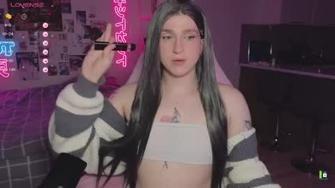 pinkvenom_ online show from April 2026 05:13:02 PM