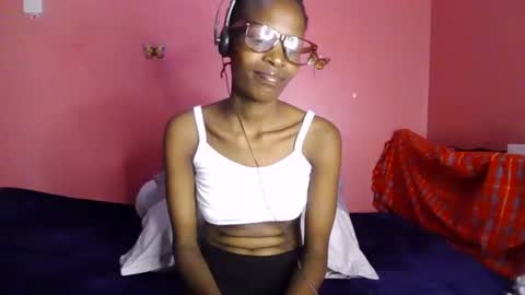 pinky_cockoo online show from June 2026 03:38:02 PM