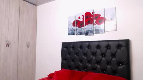 Snapshot of pinky_f00x chatting on November 2025 07:45:02 PM pinky_f00x online show from November 2025 07:45:02 PM