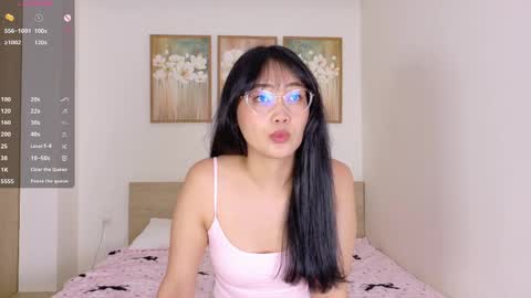 Polly online show from April 2026 09:04:01 AM