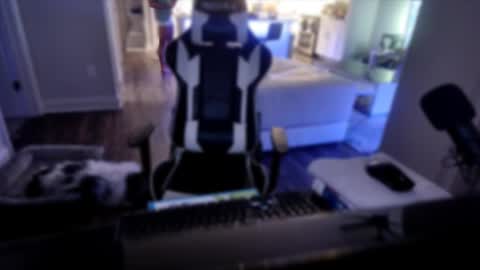 pinkydapimp online show from November 2025 04:00:01 AM