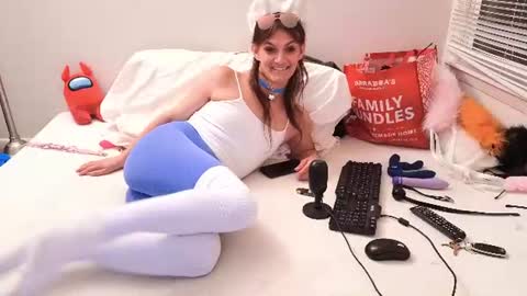 pinkylovefox online show from July 2026 04:40:01 AM