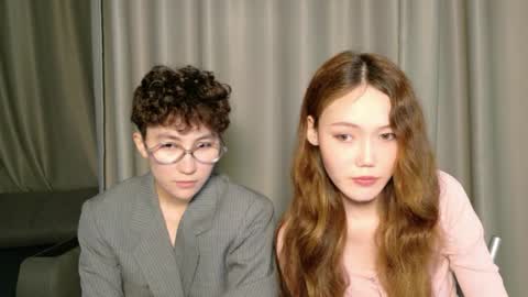 Li long hair and Ru short hair online show from May 2026 12:38:01 AM