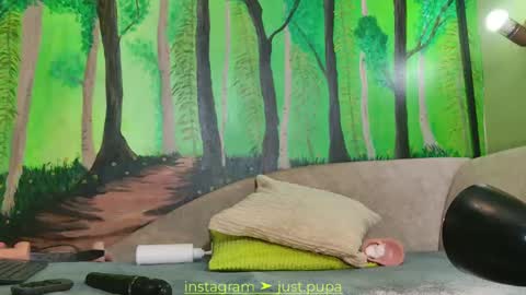 Snapshot of pinkypuppa chatting on March 2025 06:43:01 PM Pinkypupa-Love online show from March 2025 06:43:01 PM