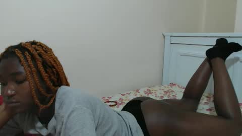 Snapshot of pinnacle_ chatting on April 2026 06:38:01 PM zenah online show from April 2026 06:38:01 PM