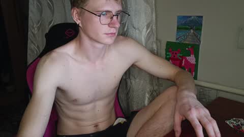 Snapshot of pinochetti chatting on January 2025 10:04:02 PM Incubus online show from January 2025 10:04:02 PM