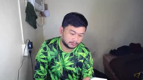 Snapshot of pinoy041087 chatting on February 2026 01:46:01 AM pinoy041087 online show from February 2026 01:46:01 AM