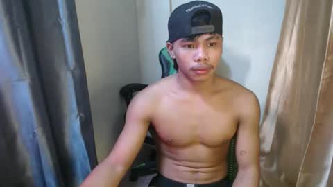 Snapshot of pinoy_fuckboy69 chatting on April 2026 04:39:01 AM pinoy_fuckboy69 online show from April 2026 04:39:01 AM