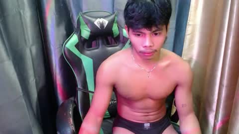 Snapshot of pinoy_fuckboy69 chatting on May 2026 11:44:01 PM pinoy_fuckboy69 online show from May 2026 11:44:01 PM