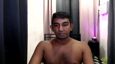 rayvienn online show from July 2026 01:24:01 PM
