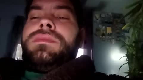 Snapshot of pinzarumarian70 chatting on October 2025 04:31:02 AM pinzarumarian70 online show from October 2025 04:31:02 AM