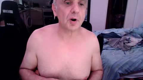 Snapshot of pip10 chatting on October 2025 04:49:01 PM pip10 online show from October 2025 04:49:01 PM