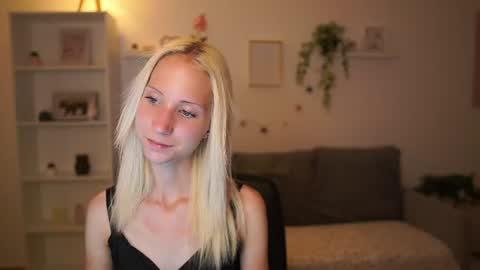 Piper Perri online show from July 2026 06:23:01 PM