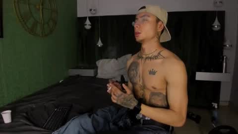 piperrcry online show from October 2025 11:53:01 PM