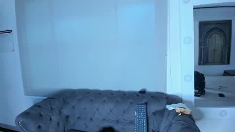 piperrcry online show from November 2025 04:23:02 AM