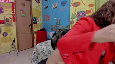 Snapshot of pipeshowtime chatting on November 2025 02:32:02 PM VALENTINA y PIPE online show from November 2025 02:32:02 PM