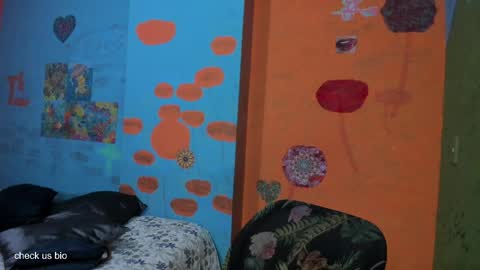 Snapshot of pipeshowtime chatting on May 2026 04:25:02 PM VALENTINA y PIPE online show from May 2026 04:25:02 PM