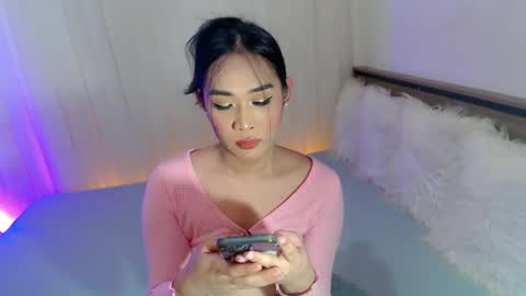 Ari online show from February 2025 12:21:02 PM