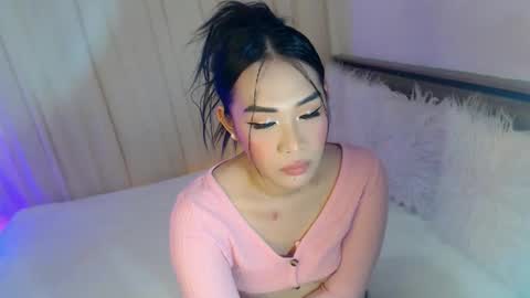 Ari online show from November 2025 02:44:02 AM