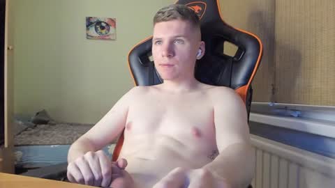 Pierre online show from December 2024 01:38:02 PM