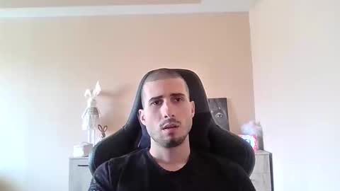 Snapshot of pirshi chatting on April 2026 10:54:01 AM Gifted One online show from April 2026 10:54:01 AM