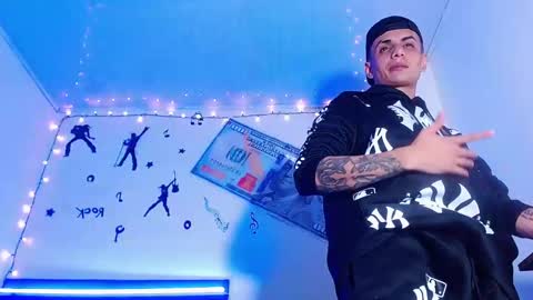 Snapshot of pitersonnt chatting on March 2026 03:21:02 AM pitersonnt online show from March 2026 03:21:02 AM