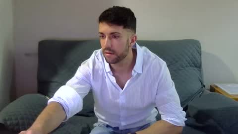 pitruki00 online show from April 2026 12:27:02 PM