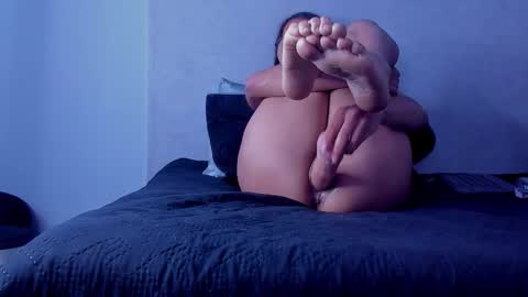 Snapshot of pitufa__ chatting on February 2026 09:00:01 PM pitufa__ online show from February 2026 09:00:01 PM