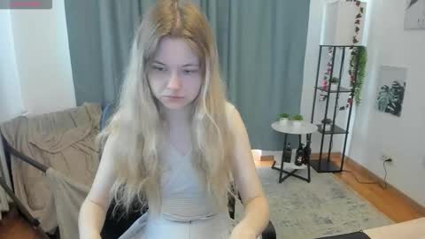 Olga online show from September 2025 06:04:02 AM