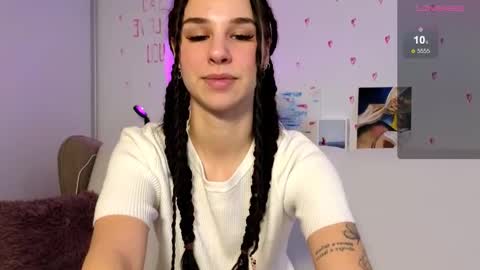 Molly online show from March 2026 04:52:01 AM