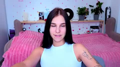 Molly online show from July 2026 08:32:02 AM