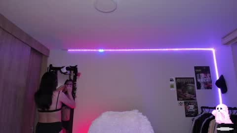 pixie online show from December 2024 02:53:02 AM