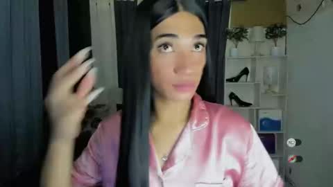 pixiedoll_ online show from February 2026 09:19:01 AM